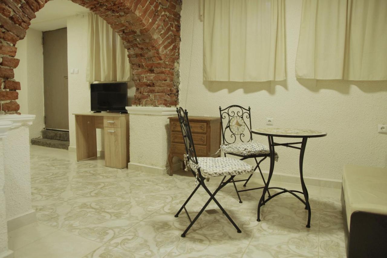 Top Center Semi-Detached Apartment Studio 소피아 외부 사진